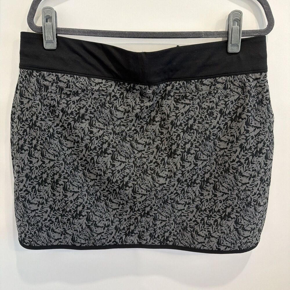 NWT Adidas Womens L Golf Skort Gray Black Print Stretch Athletic Pockets Skirt - Picture 6 of 14